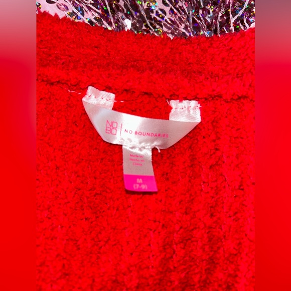 adorable cozy red top ! ๐ซง๐ - Picture 4 of 5